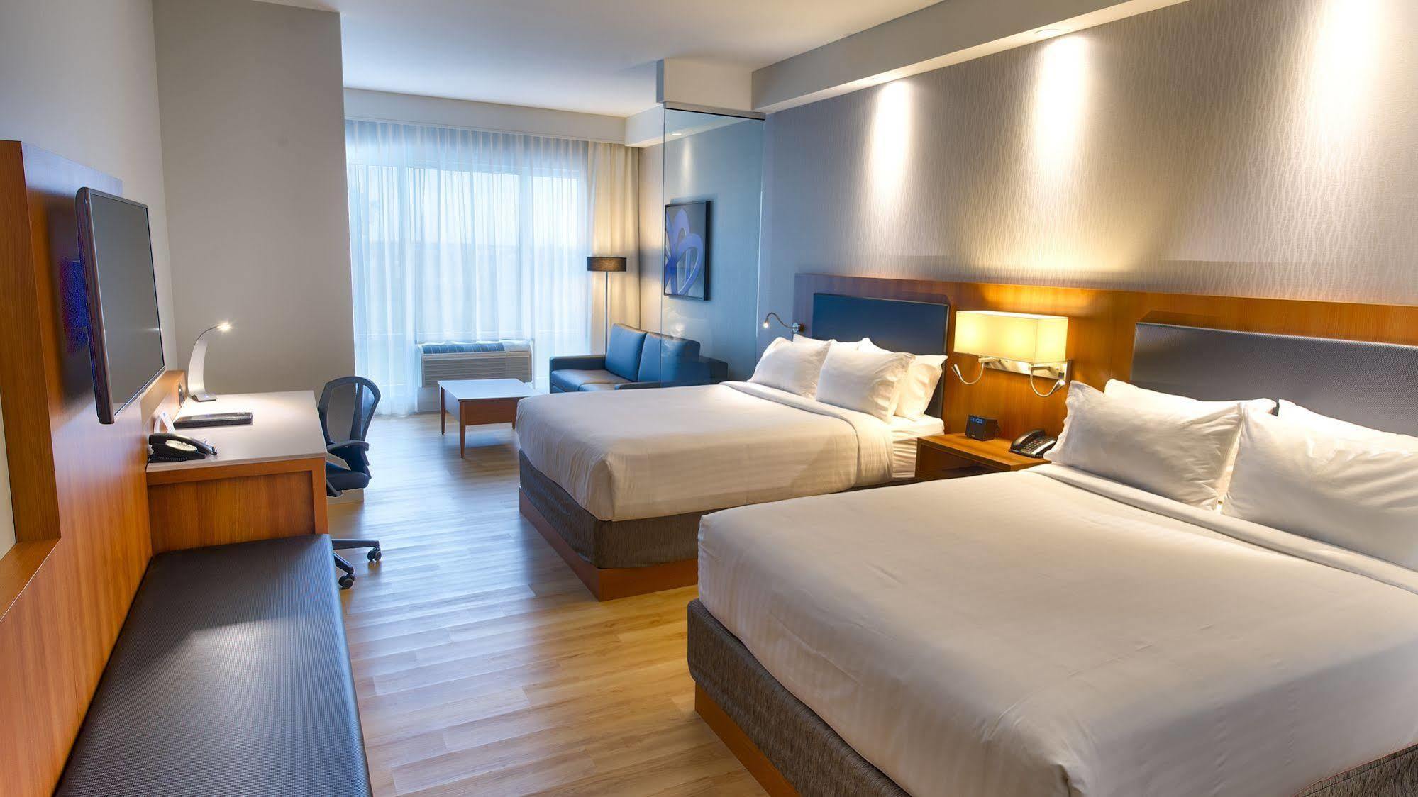 Holiday Inn Express & Suites Vaudreuil-Dorion By Ihg Eksteriør bilde